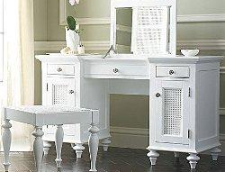 "梳妝台" 的英文正確說法