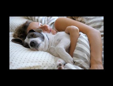 「手麻/腿麻」的英文怎麼說？